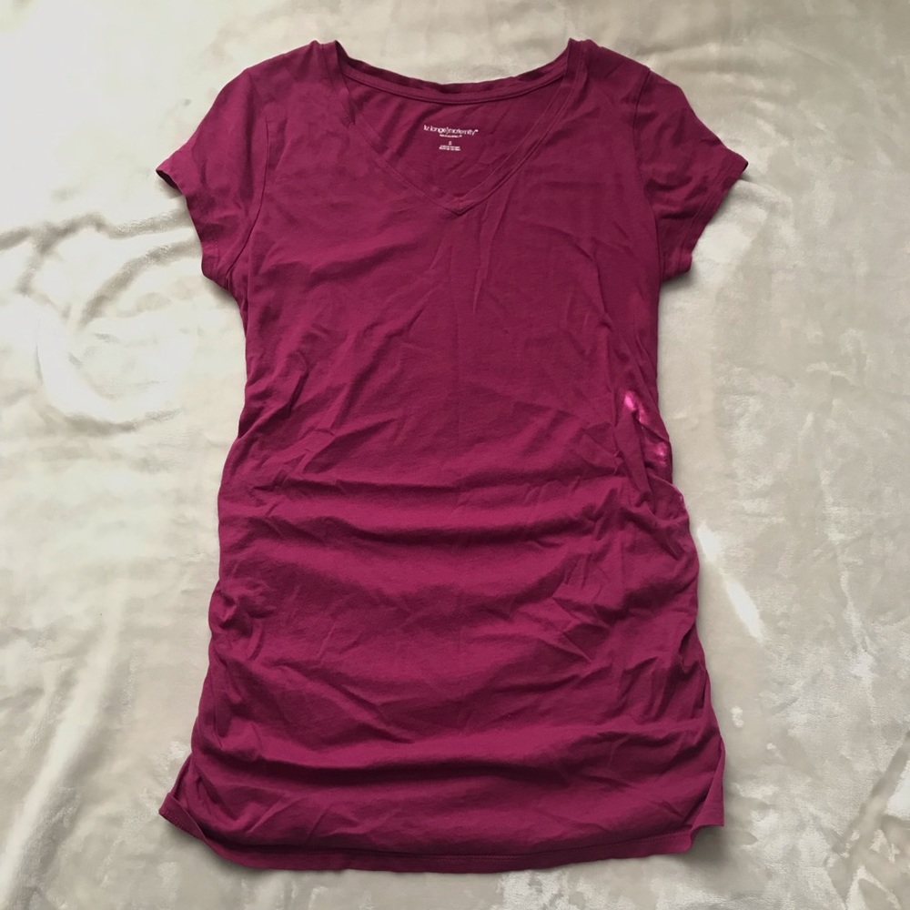 liz lange - maternity v neck
